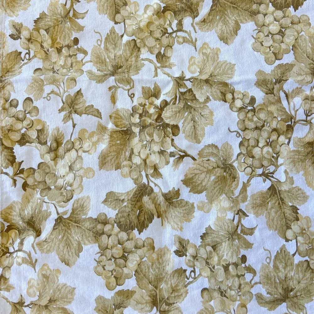 Williams Sonoma Tablecloth 56
